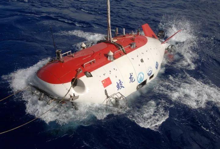 从海底到太空:潜艇科学